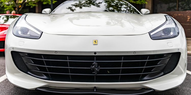 How to Remove Paint Protection Film from Car in Dubai?