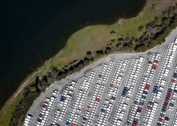 Understanding the Environmental Impact of Car Shipping in Canada