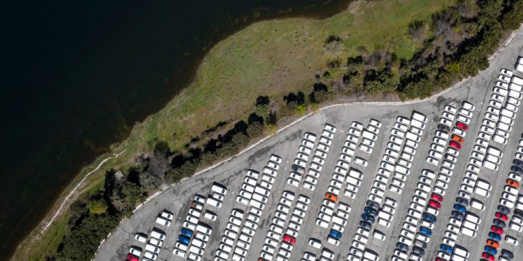 Understanding the Environmental Impact of Car Shipping in Canada